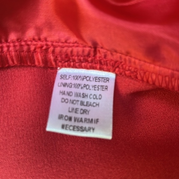 NWT DressUp gorgeous red Mitto shorts Sz M - Picture 5 of 7